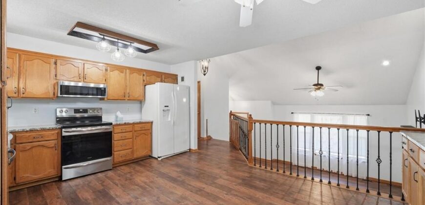 403 Woodland Avenue, Smithville, MO 64089