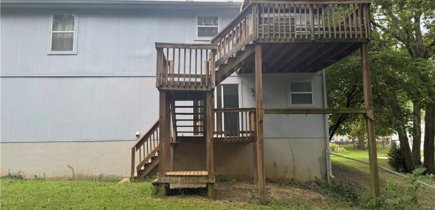 403 Woodland Avenue, Smithville, MO 64089