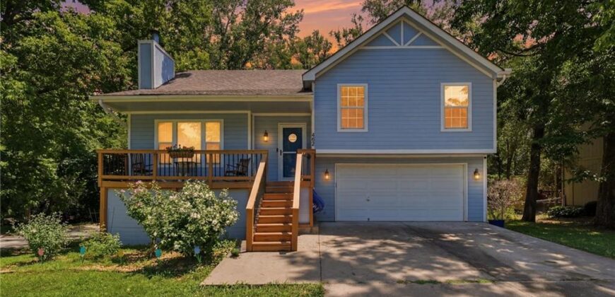 403 Woodland Avenue, Smithville, MO 64089