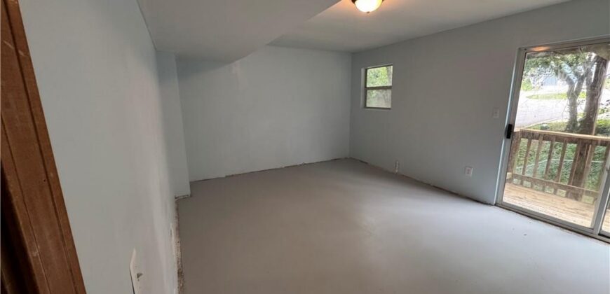 403 Woodland Avenue, Smithville, MO 64089