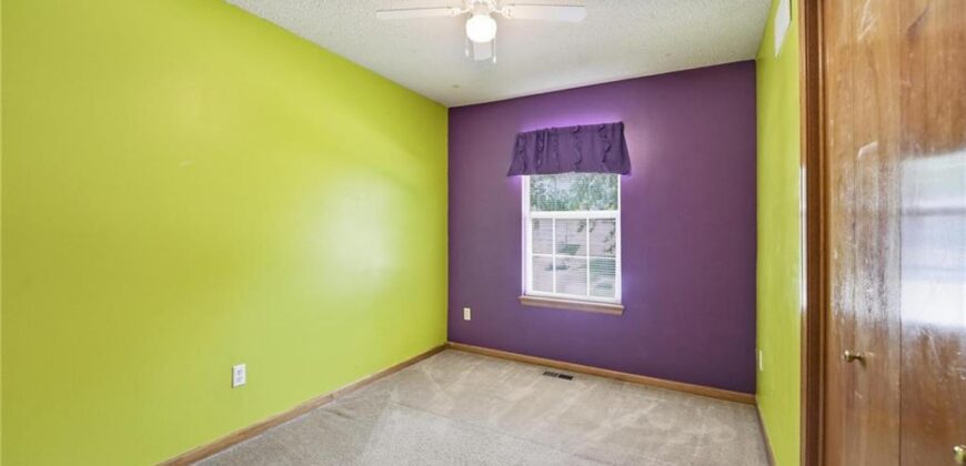 403 Woodland Avenue, Smithville, MO 64089