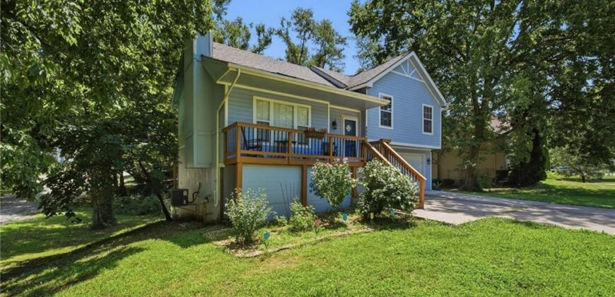 403 Woodland Avenue, Smithville, MO 64089