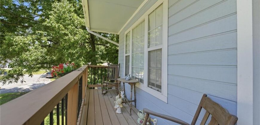 403 Woodland Avenue, Smithville, MO 64089