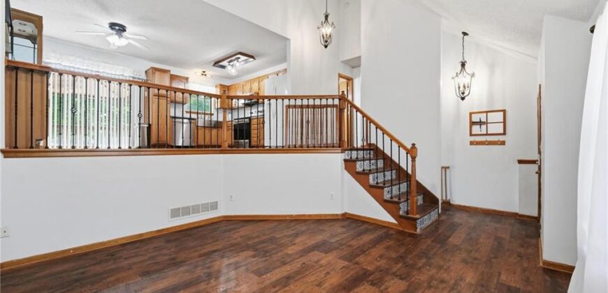 403 Woodland Avenue, Smithville, MO 64089