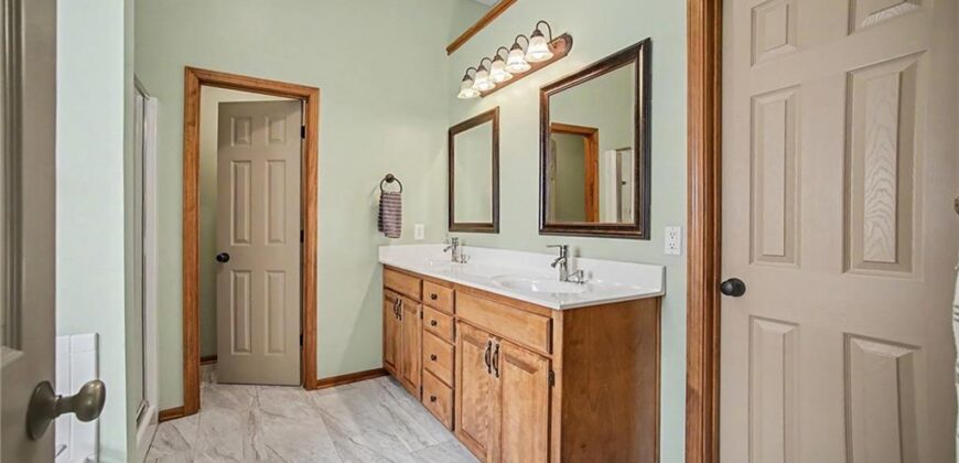 9223 N Jarboe Street, Kansas City, MO 64155
