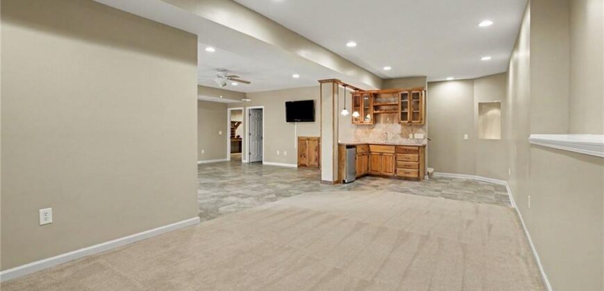 9223 N Jarboe Street, Kansas City, MO 64155