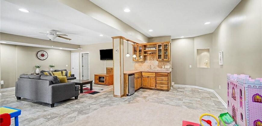 9223 N Jarboe Street, Kansas City, MO 64155