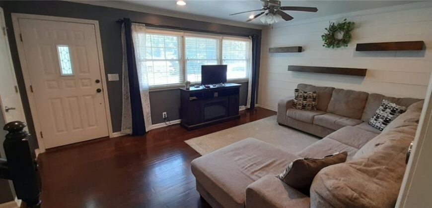 1604 NE 60th Terrace, Gladstone, MO 64118