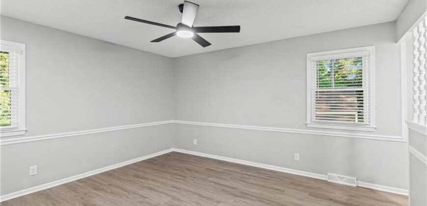 403 Kingsley Avenue, Liberty, MO 64068