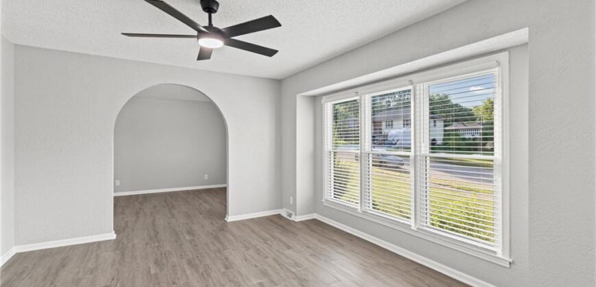 403 Kingsley Avenue, Liberty, MO 64068