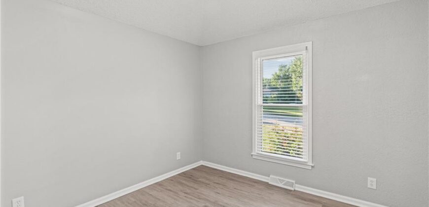 403 Kingsley Avenue, Liberty, MO 64068