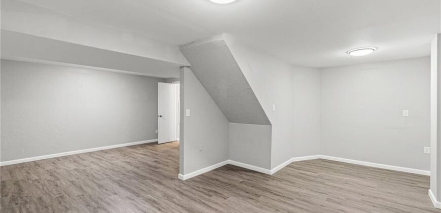 403 Kingsley Avenue, Liberty, MO 64068