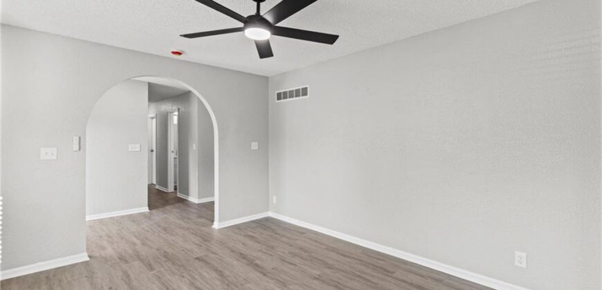 403 Kingsley Avenue, Liberty, MO 64068