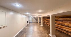 4321 NW Briarcliff Lane, Kansas City, MO 64116