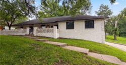 4321 NW Briarcliff Lane, Kansas City, MO 64116
