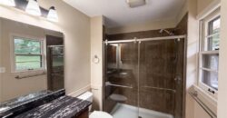 4321 NW Briarcliff Lane, Kansas City, MO 64116