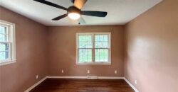 4321 NW Briarcliff Lane, Kansas City, MO 64116