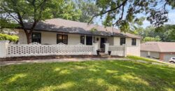 4321 NW Briarcliff Lane, Kansas City, MO 64116