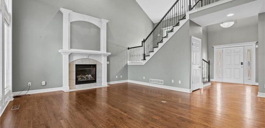 2108 Prairie Creek Drive, Kearney, MO 64060