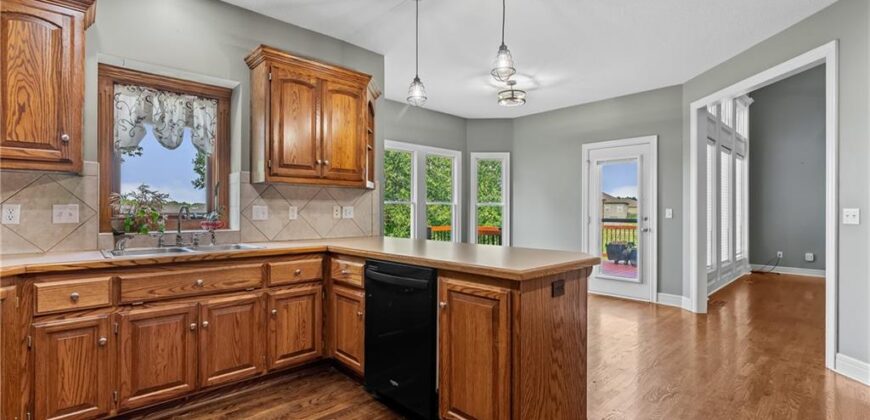 2108 Prairie Creek Drive, Kearney, MO 64060