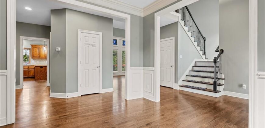 2108 Prairie Creek Drive, Kearney, MO 64060