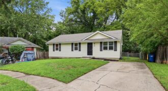 15 Brooks Court, Liberty, MO 64068