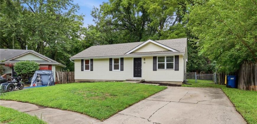 15 Brooks Court, Liberty, MO 64068