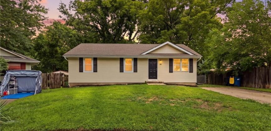 15 Brooks Court, Liberty, MO 64068