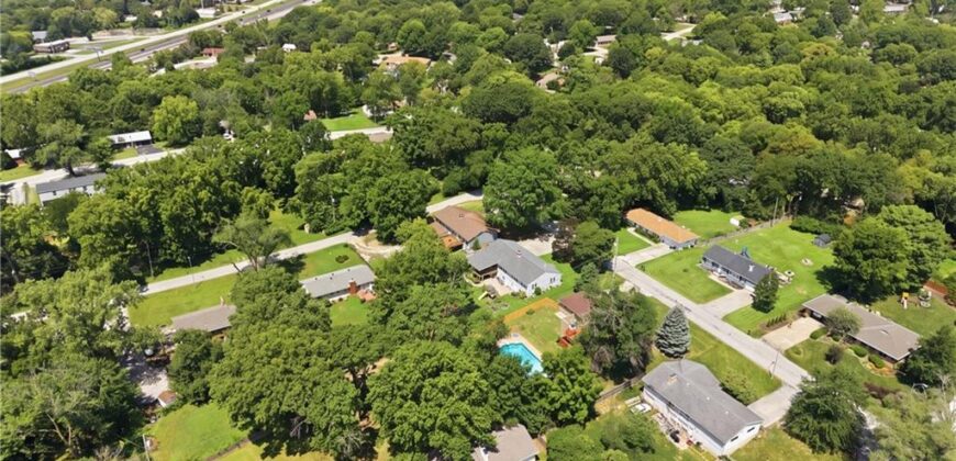 5808 NW Hutson Road, Kansas City, MO 64151
