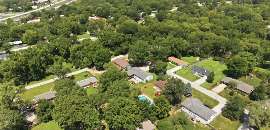 5808 NW Hutson Road, Kansas City, MO 64151