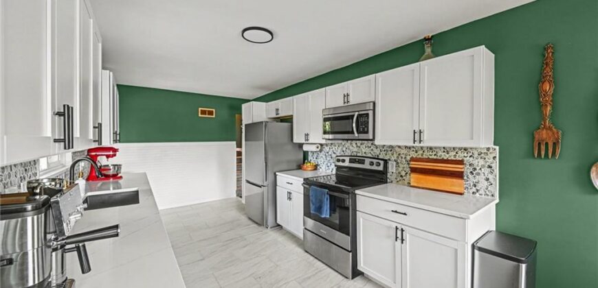5808 NW Hutson Road, Kansas City, MO 64151