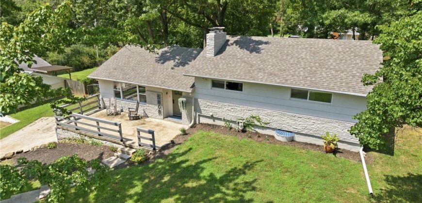 5808 NW Hutson Road, Kansas City, MO 64151