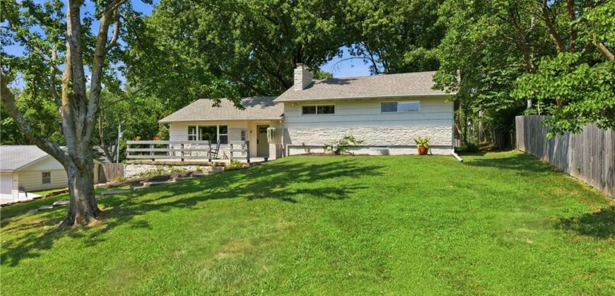 5808 NW Hutson Road, Kansas City, MO 64151