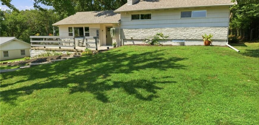 5808 NW Hutson Road, Kansas City, MO 64151