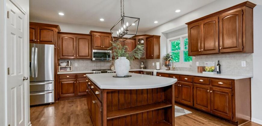 14480 NW 64th Terrace, Parkville, MO 64152