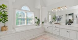14480 NW 64th Terrace, Parkville, MO 64152
