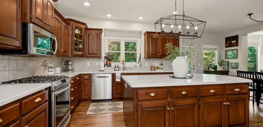 14480 NW 64th Terrace, Parkville, MO 64152