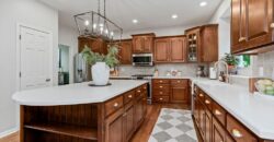 14480 NW 64th Terrace, Parkville, MO 64152