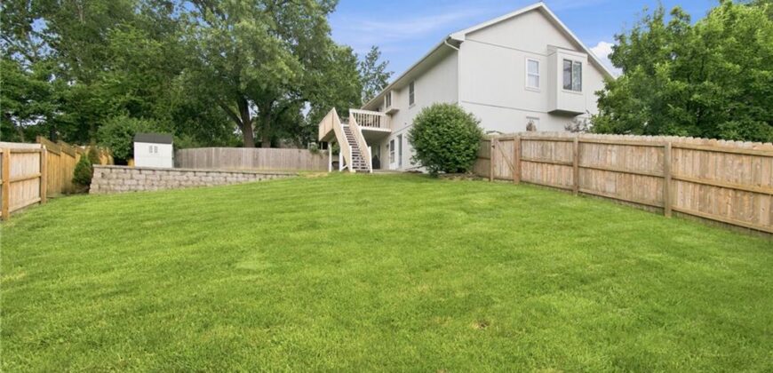 6453 N Amoret Avenue, Kansas City, MO 64151