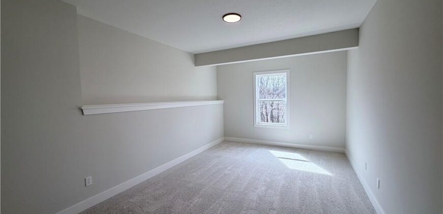 13775 NW 70th Street, Parkville, MO 64152