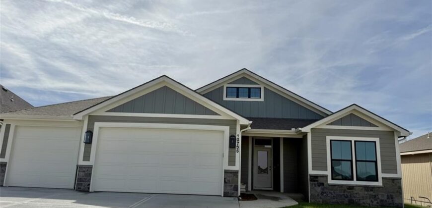 13775 NW 70th Street, Parkville, MO 64152