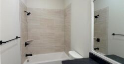13775 NW 70th Street, Parkville, MO 64152
