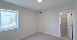 13775 NW 70th Street, Parkville, MO 64152