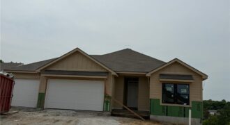 13775 NW 70th Street, Parkville, MO 64152