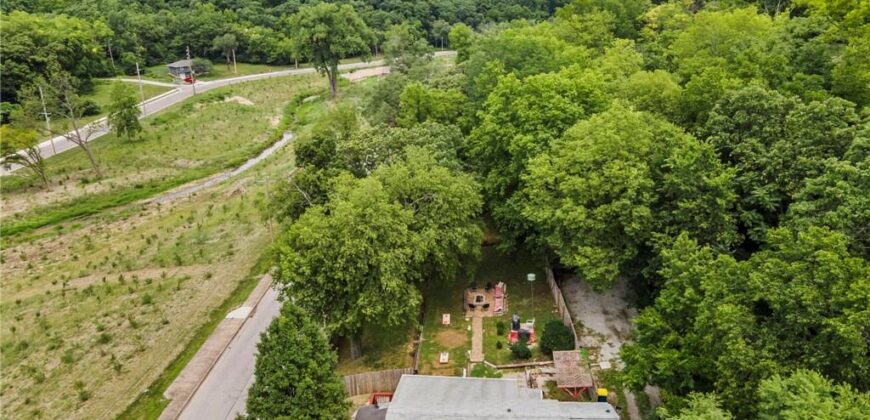 607 N Main Street, Excelsior Springs, MO 64024