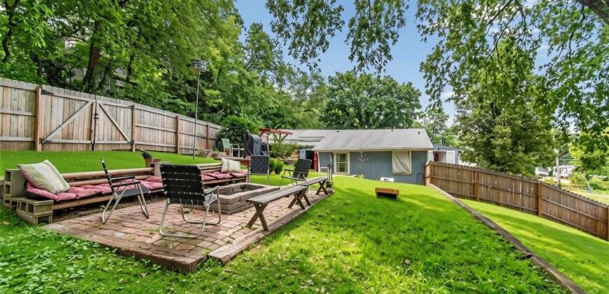 607 N Main Street, Excelsior Springs, MO 64024