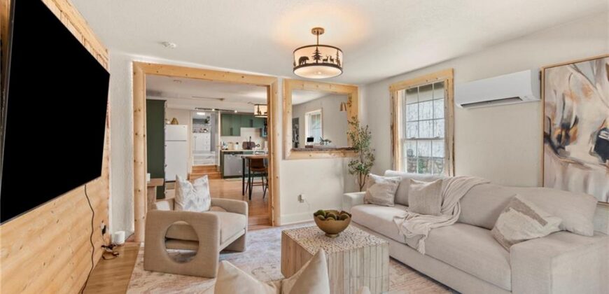 607 N Main Street, Excelsior Springs, MO 64024