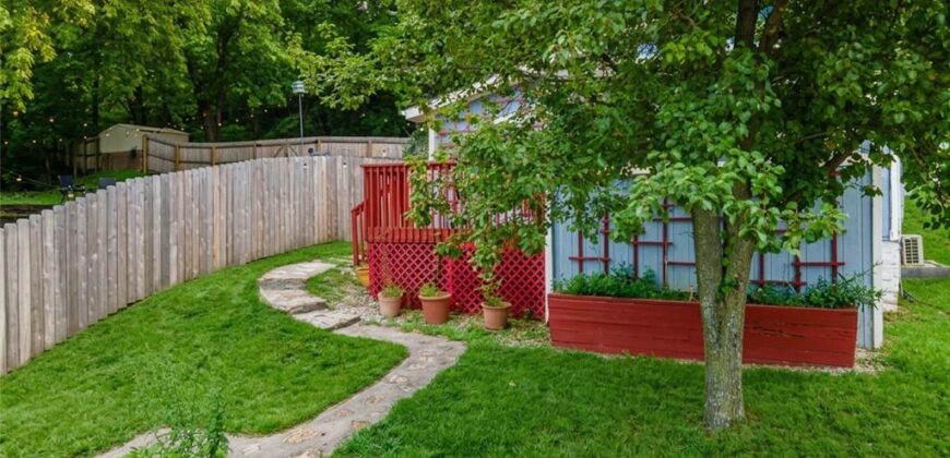 607 N Main Street, Excelsior Springs, MO 64024