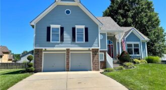 7608 NW 76th Place, Kansas City, MO 64152