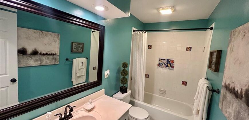 7608 NW 76th Place, Kansas City, MO 64152